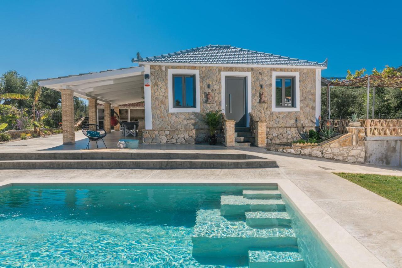 Binios Villa - Private Pool, Walking Distance From The Beach Vasilikí Kültér fotó