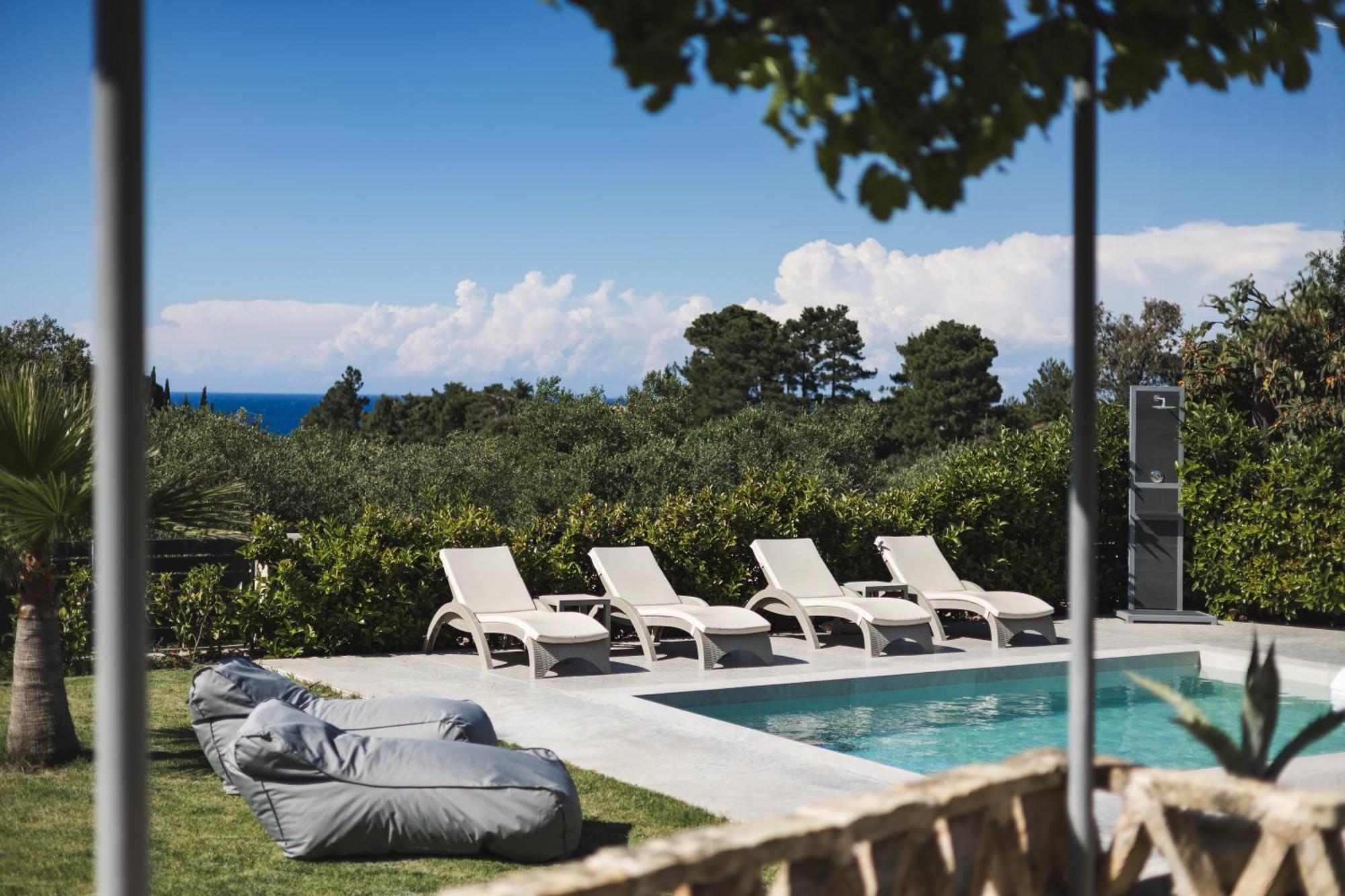Binios Villa - Private Pool, Walking Distance From The Beach Vasilikí Kültér fotó